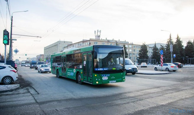 В Челябинске работают над системой пересечения перекрестков без остановки